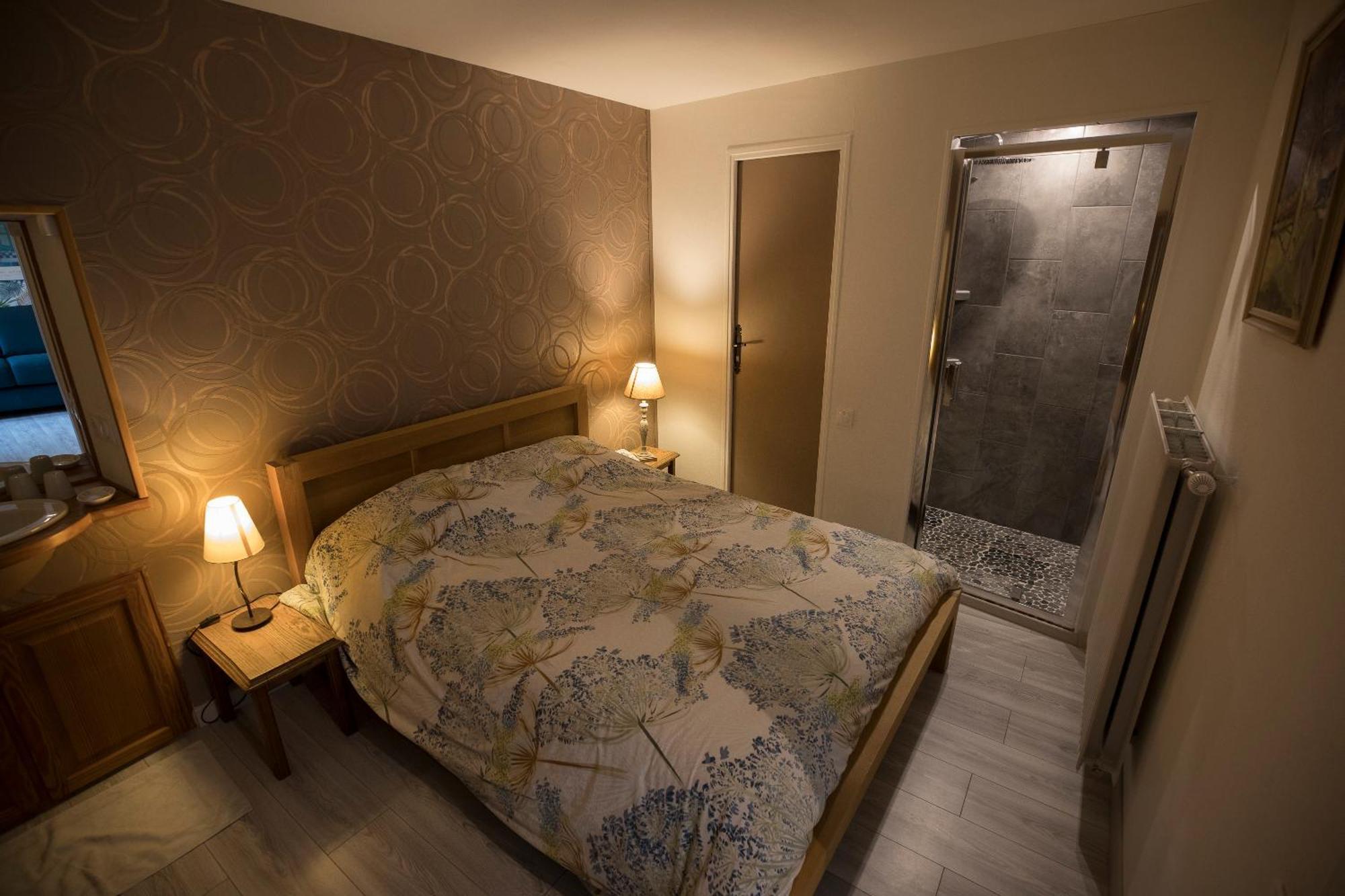 Agreable Logement Independant Avec Veranda Vienne  Extérieur photo